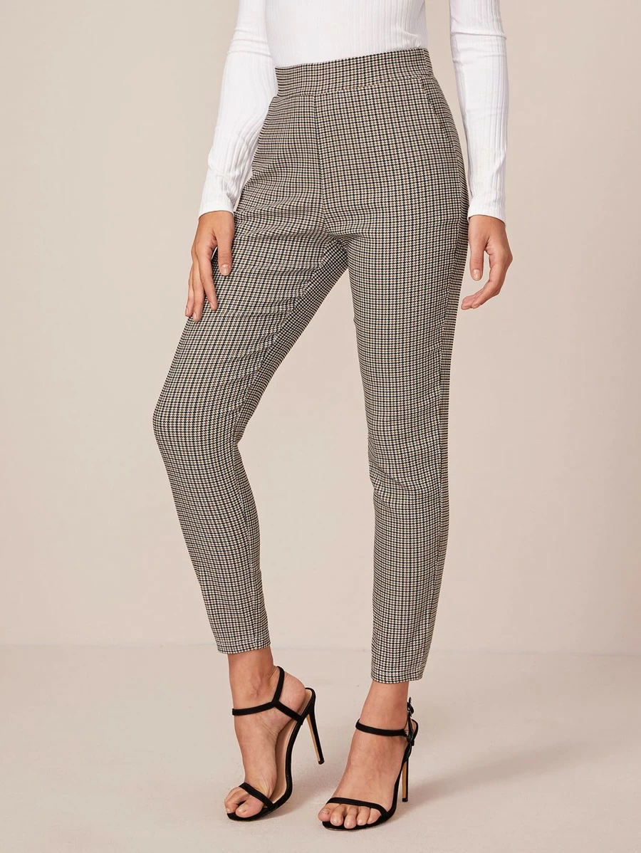 Pantalon à carreaux avec poche