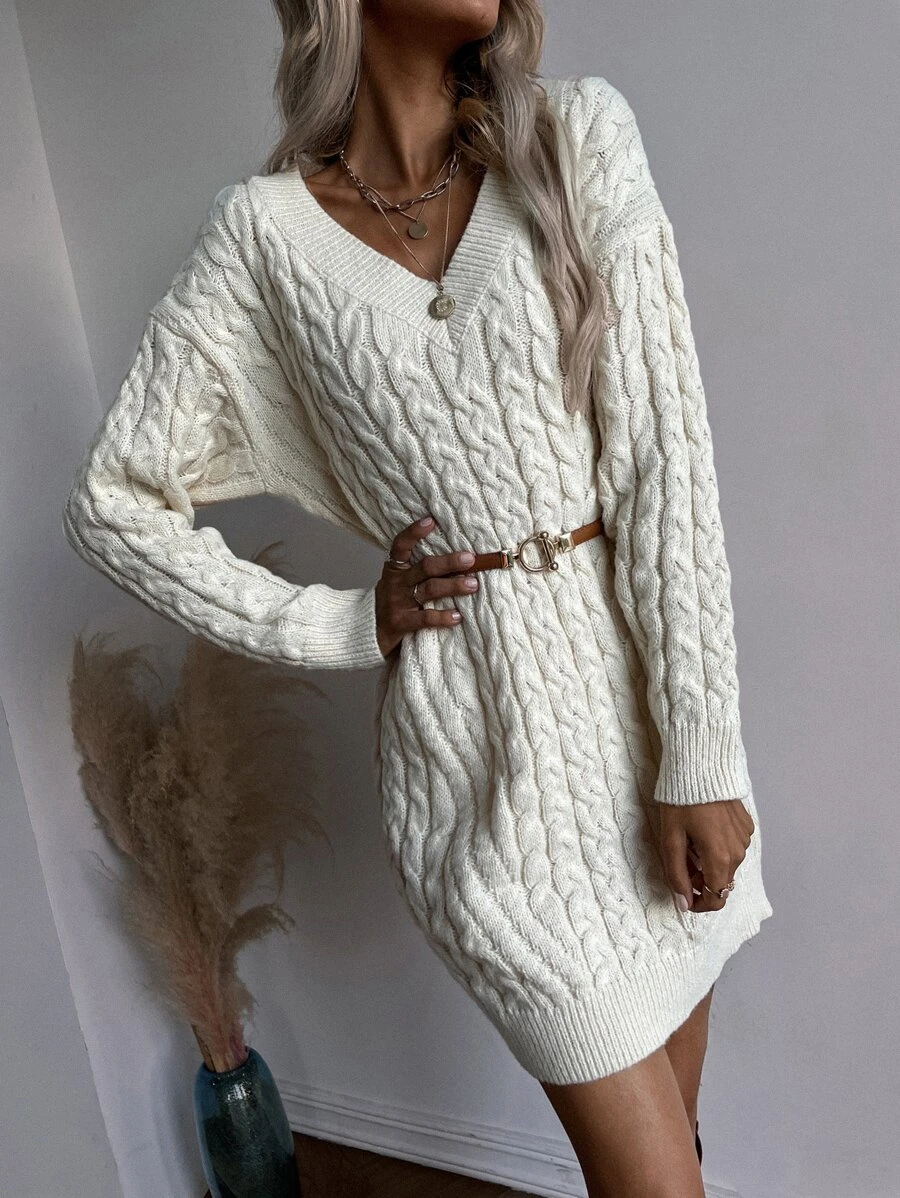 Robe pull en tricot torsadé (sans ceinture)